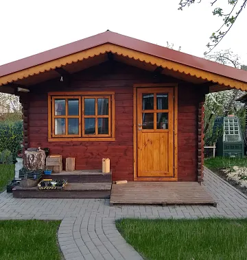 Jak wybrać drewniany domek letniskowy: 9 istotnych czynników